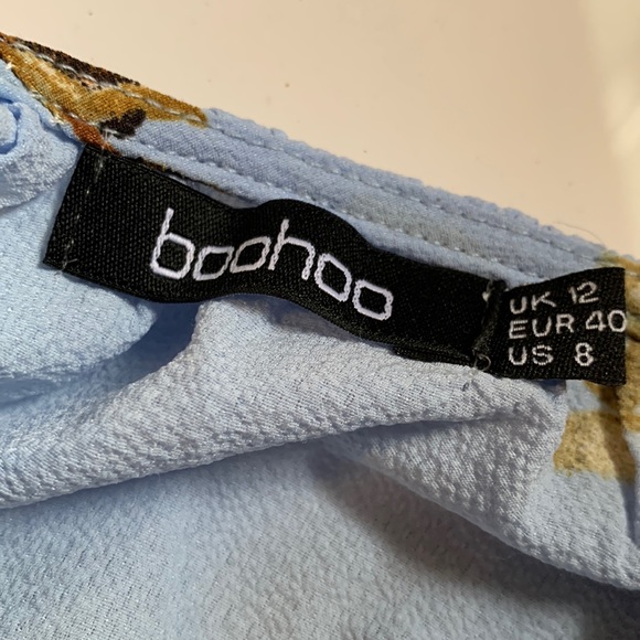 Boohoo floral dress - Picture 2 of 5